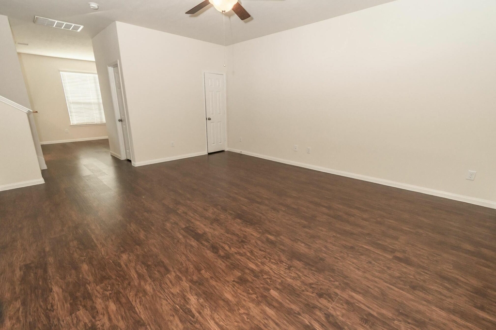 30 Lavida Court - Photo 5