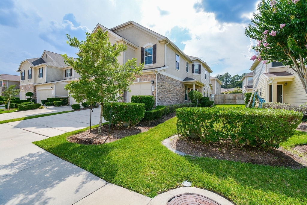 16021 Summerville Lake Drive - Photo 3
