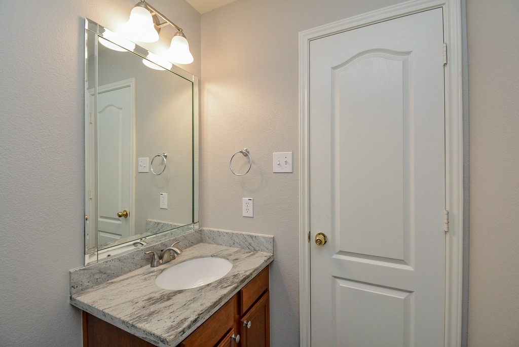 16021 Summerville Lake Drive - Photo 25