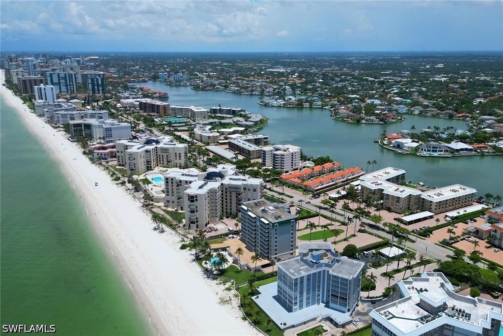 3000 Gulf Shore Boulevard N - Photo 4