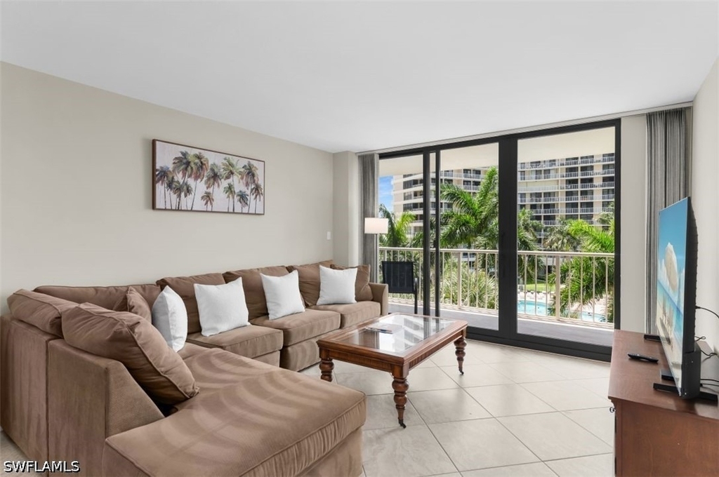440 Seaview Court - Photo 2