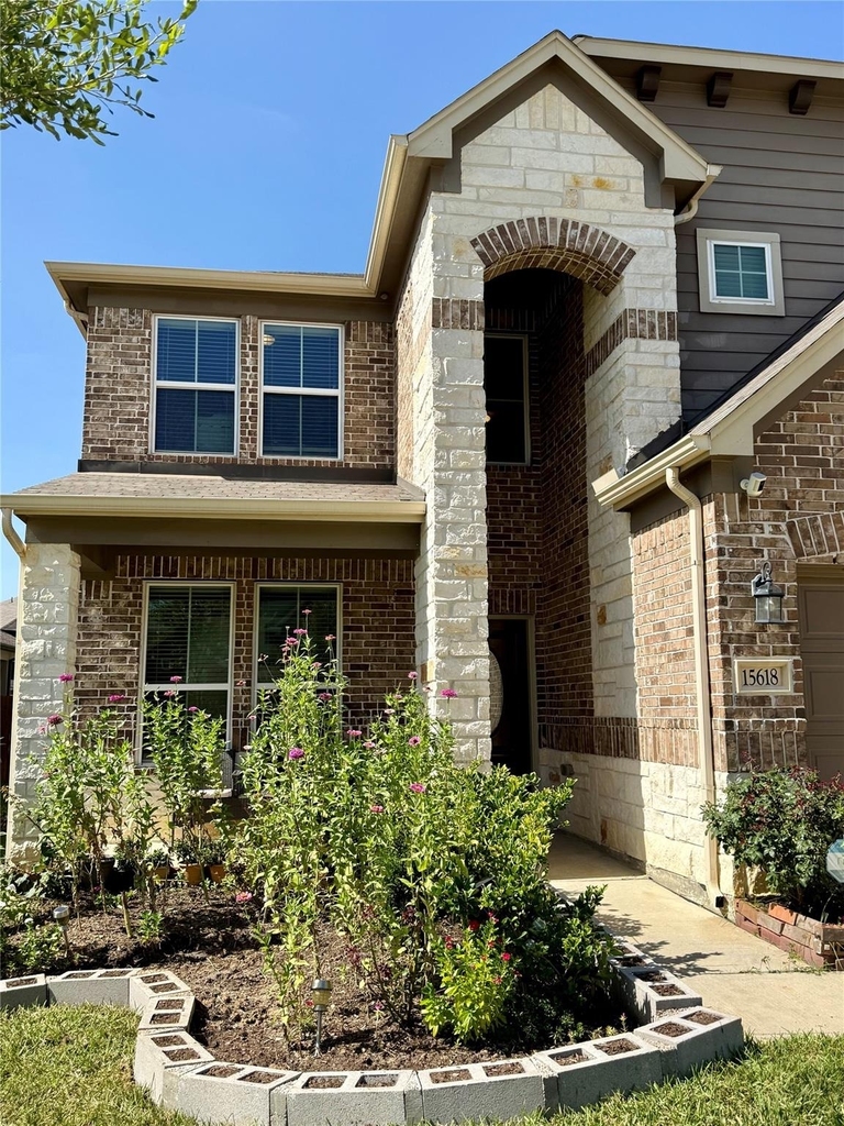 15618 Eastern Meadowlark Wy - Photo 1