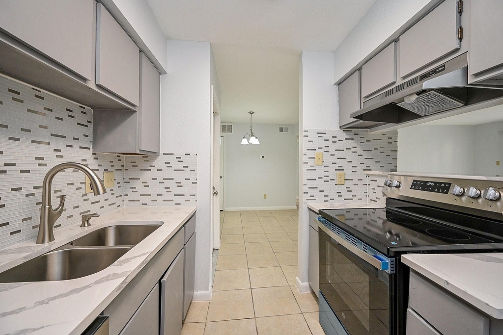 8427 Hearth Drive Drive - Photo 15