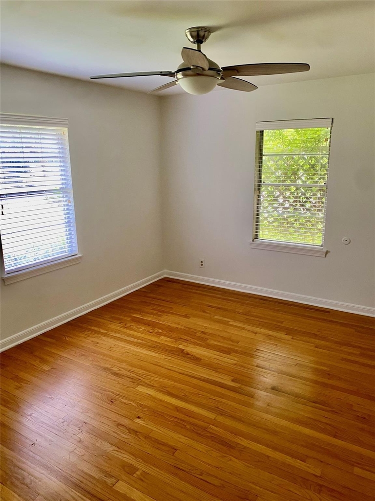8318 Greenbush Street - Photo 8