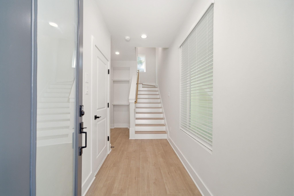 1404 Cedar Post Lane - Photo 4