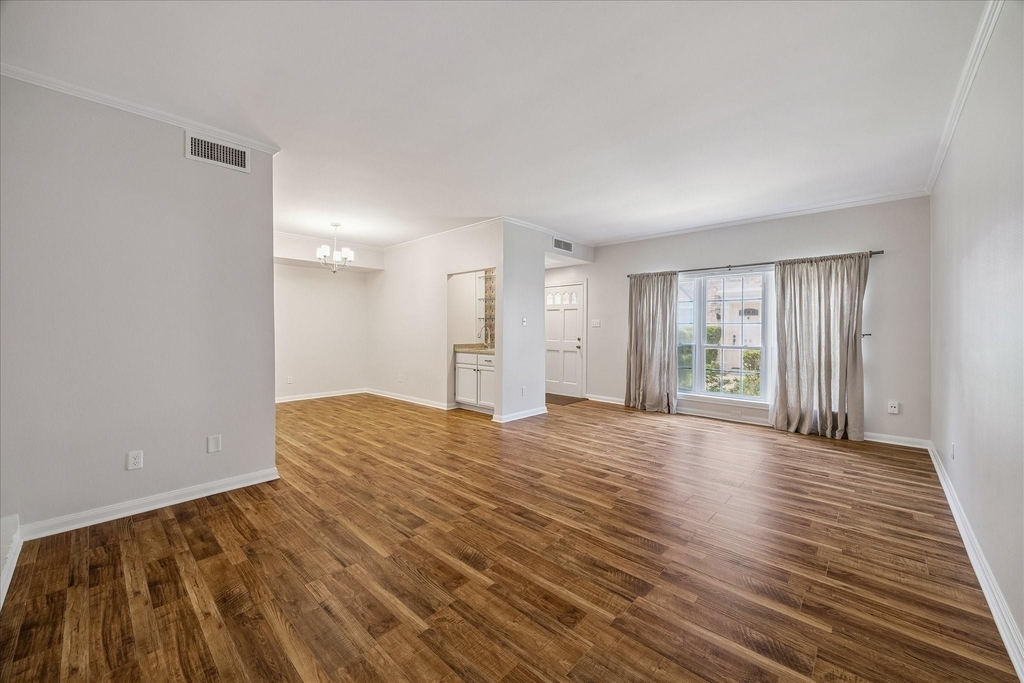 600 Wilcrest Drive - Photo 7