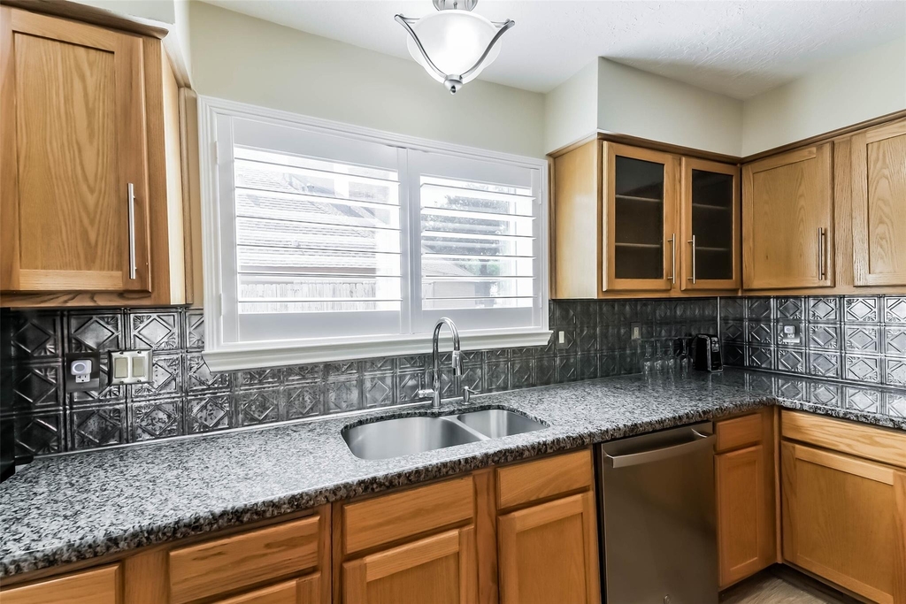 3911 Cherry Forest Drive - Photo 15