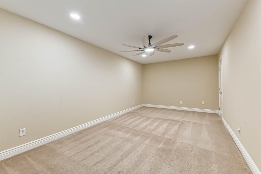 3911 Cherry Forest Drive - Photo 40