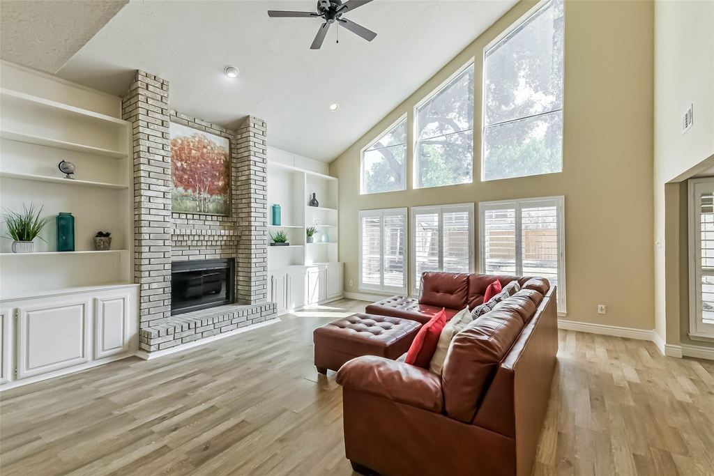 3911 Cherry Forest Drive - Photo 4