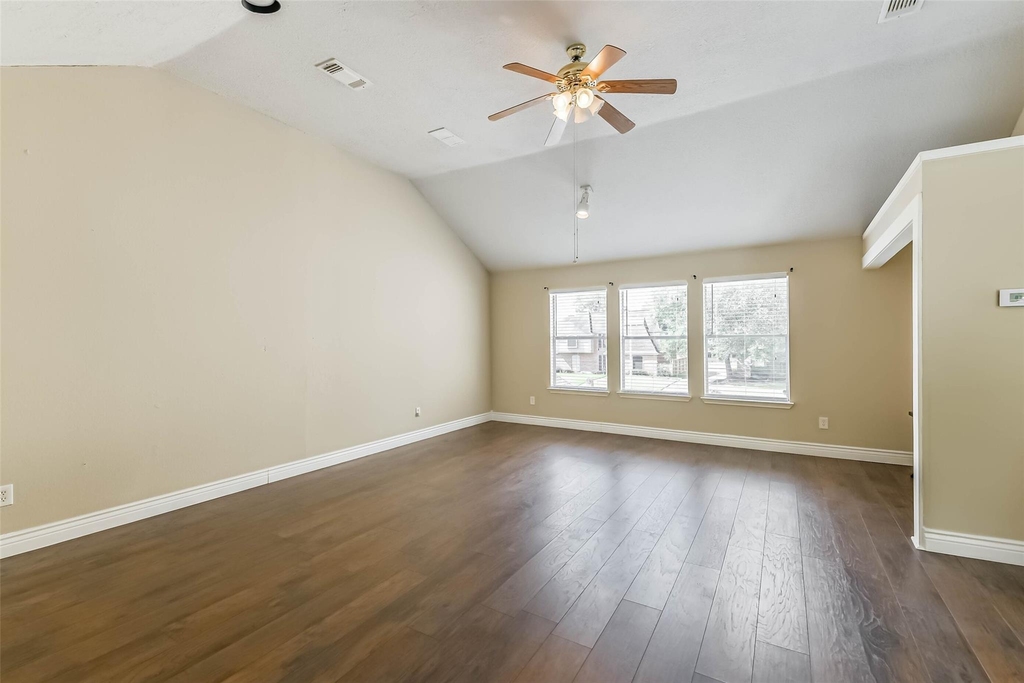 3911 Cherry Forest Drive - Photo 33