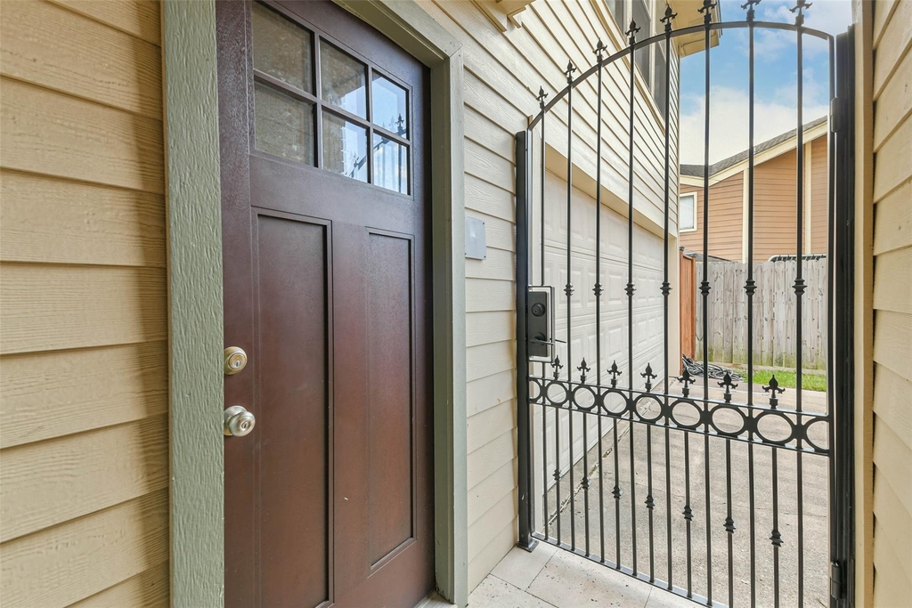3911 Cherry Forest Drive - Photo 41