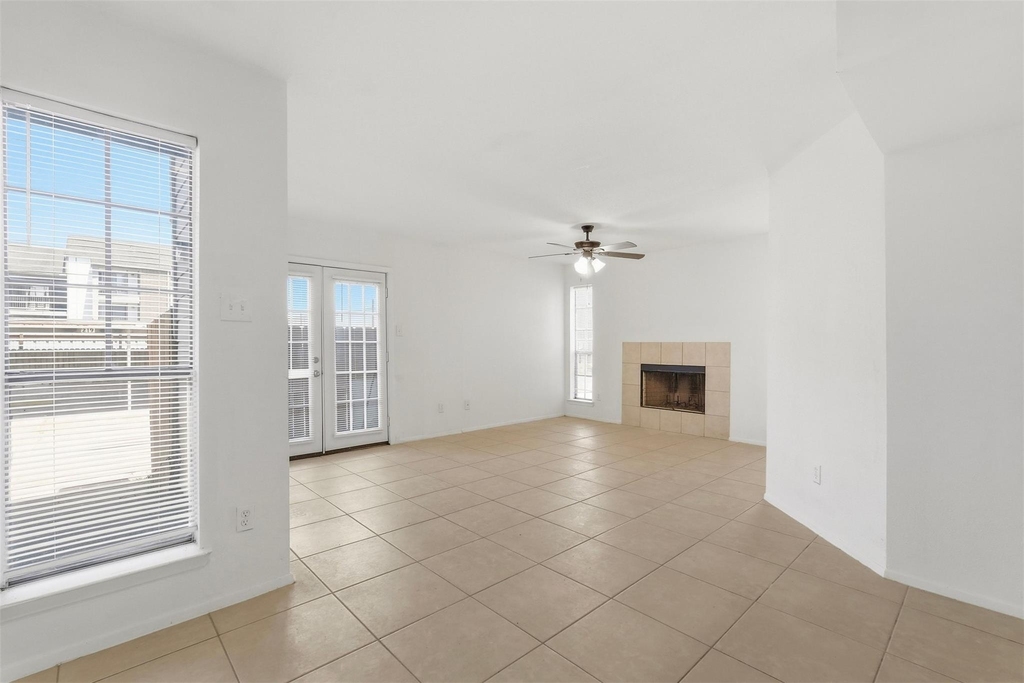 10501 South Drive - Photo 8