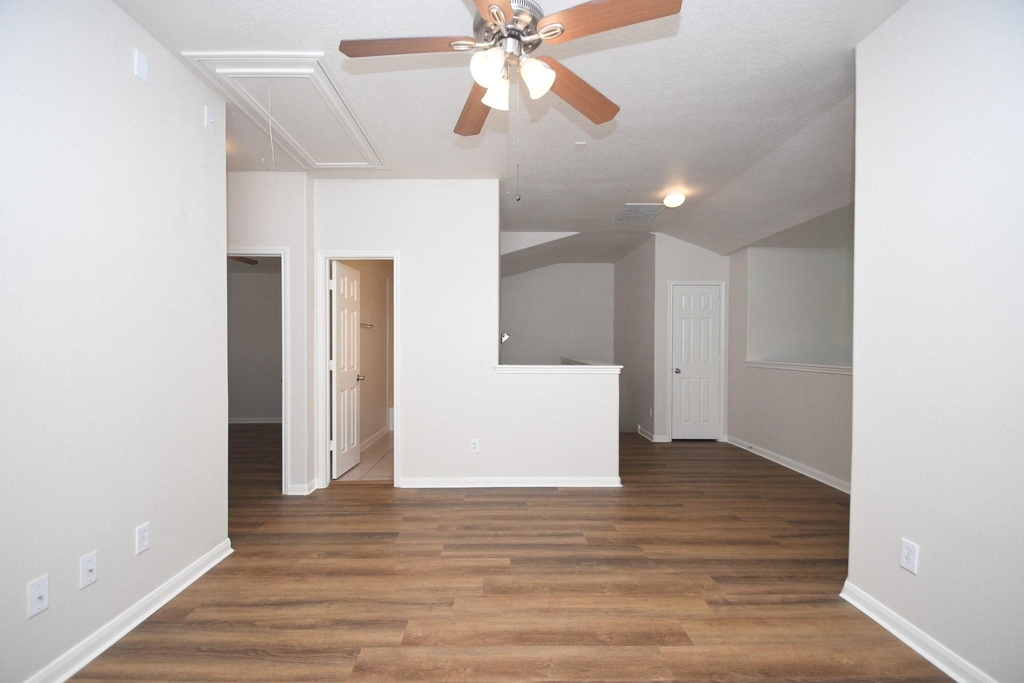 13111 Rippling Creek Lane - Photo 10