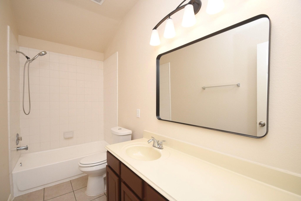 13111 Rippling Creek Lane - Photo 12