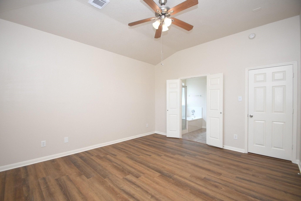13111 Rippling Creek Lane - Photo 17