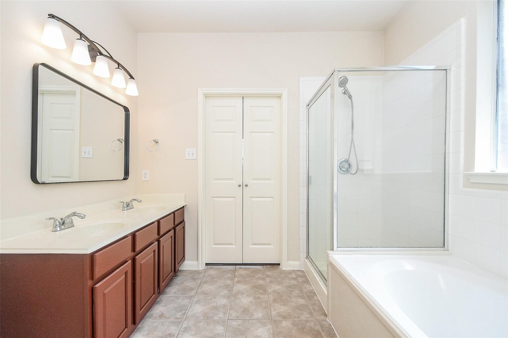 13111 Rippling Creek Lane - Photo 35