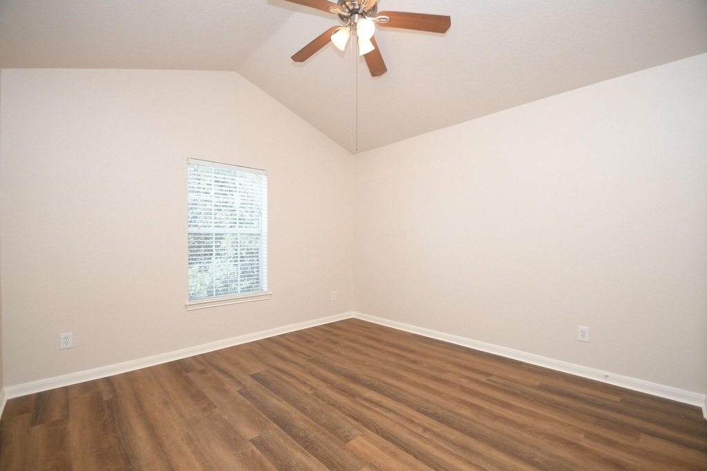 13111 Rippling Creek Lane - Photo 11