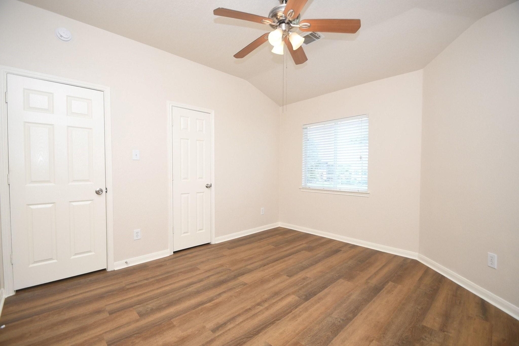 13111 Rippling Creek Lane - Photo 14