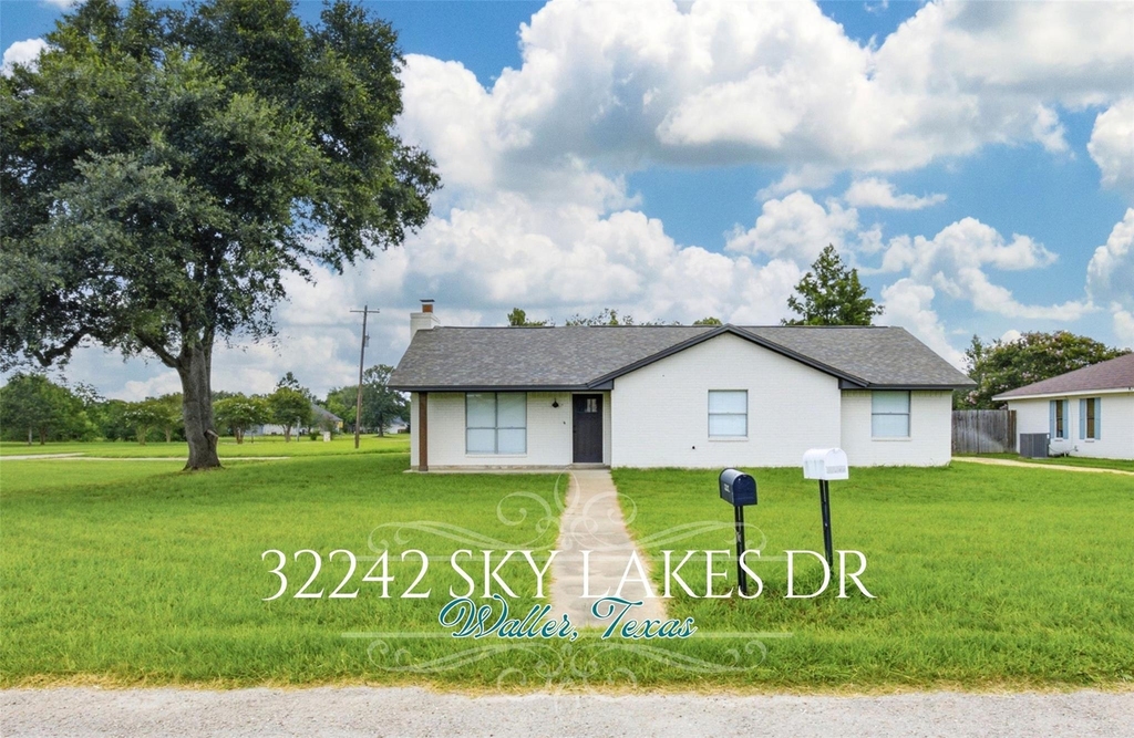 32242 Sky Lakes Drive - Photo 0