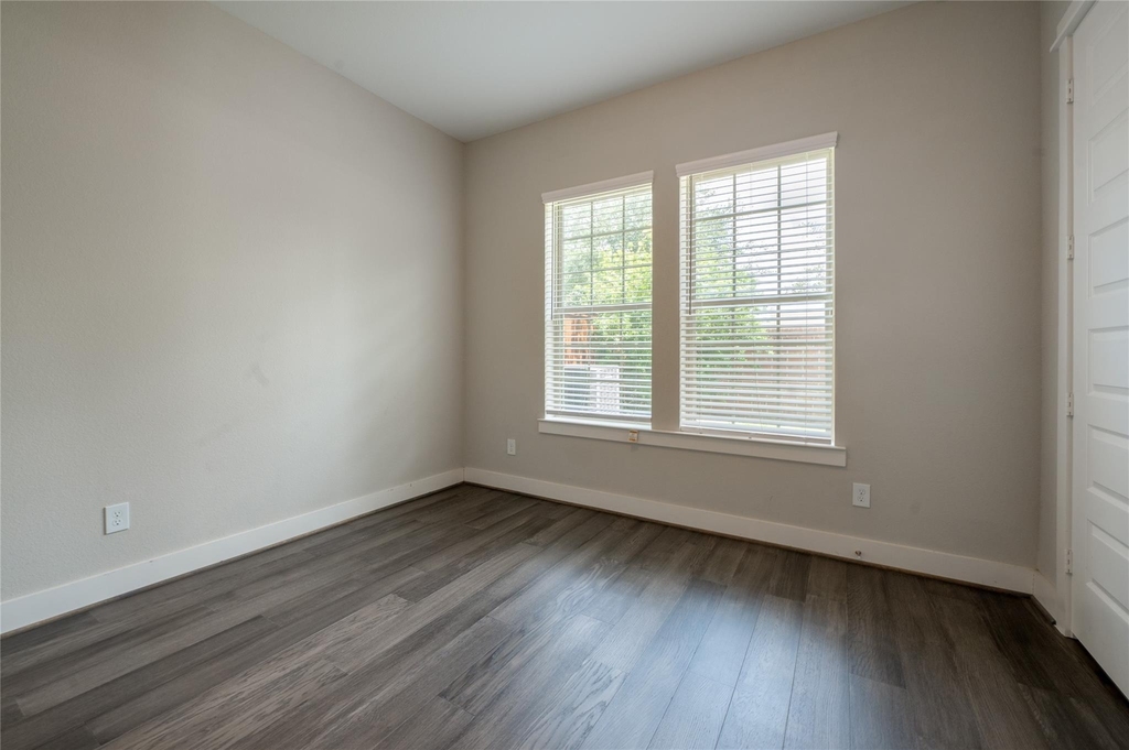 963 Lilly Flower Lane - Photo 11