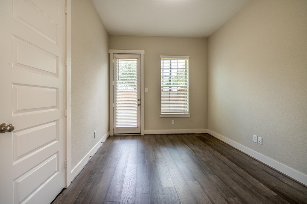 963 Lilly Flower Lane - Photo 7