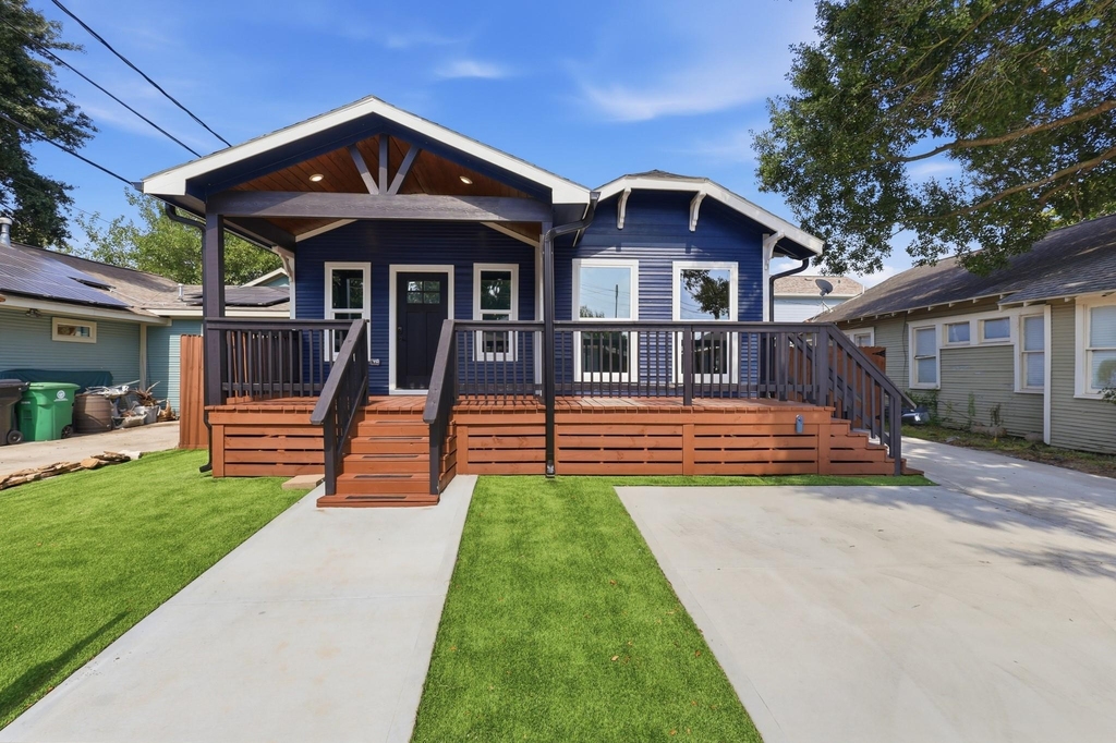 105 Opal Court - Photo 0