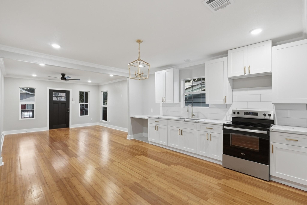 105 Opal Court - Photo 6