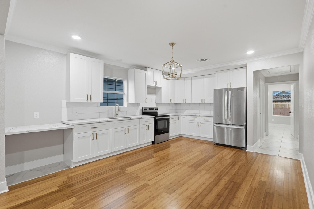 105 Opal Court - Photo 5