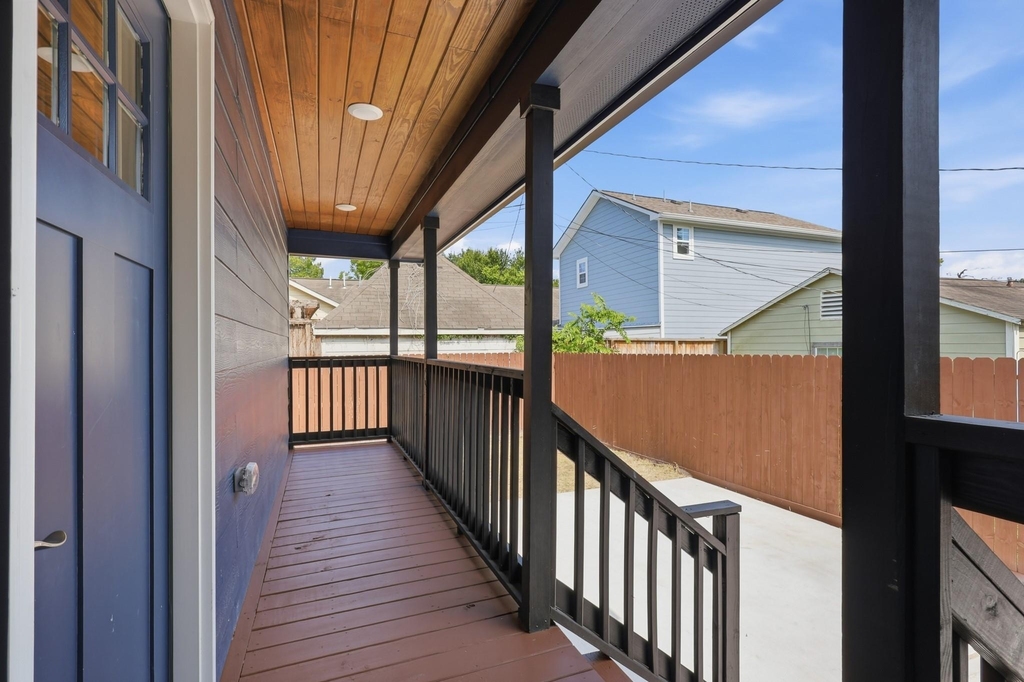 105 Opal Court - Photo 15