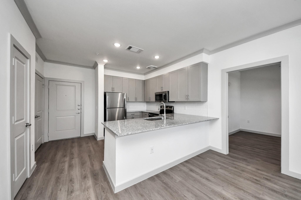 1938 Knoll Street - Photo 6