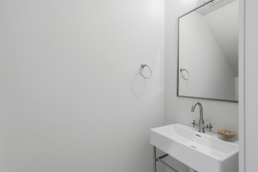 5264 Texas Street - Photo 4