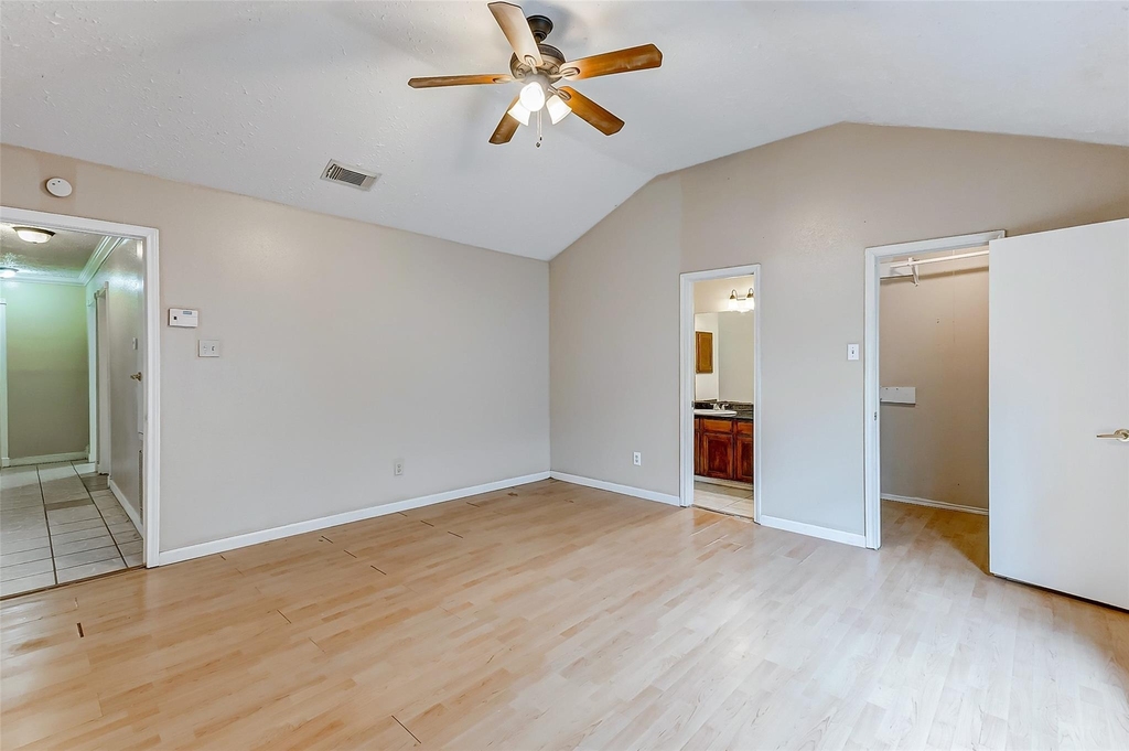2010 Hickory Glen Drive - Photo 18