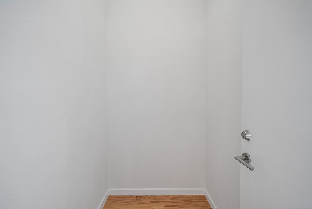 2437 North Boulevard - Photo 24