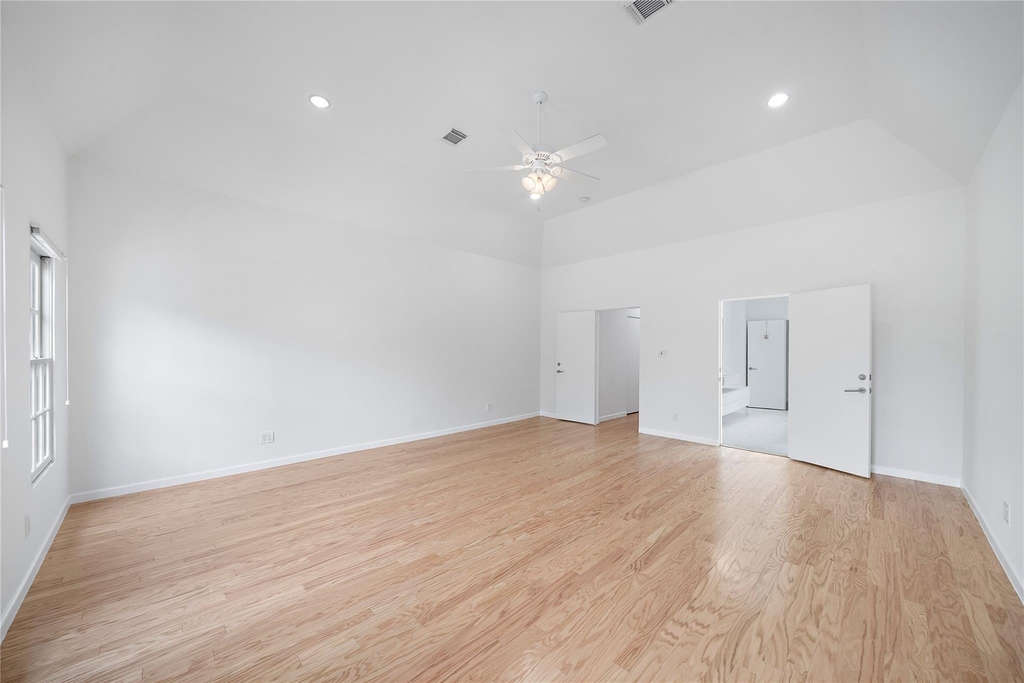 2437 North Boulevard - Photo 17