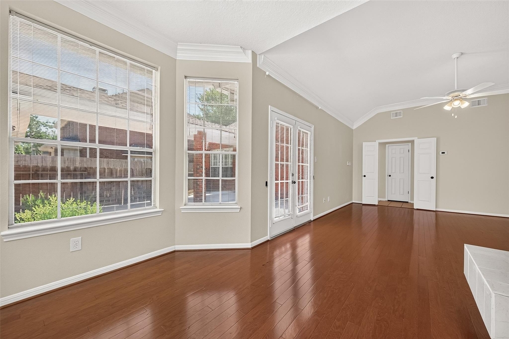 3215 Quiet Lake Drive - Photo 16