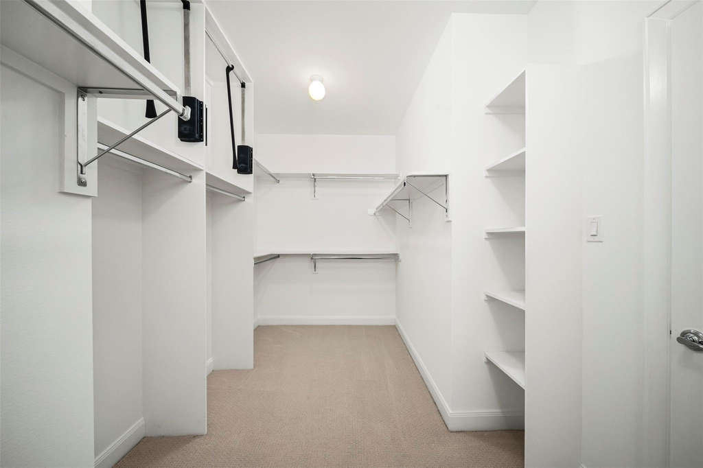 22 Hermann Park Court - Photo 18