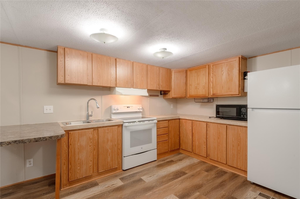 37 Riverside Lane - Photo 7