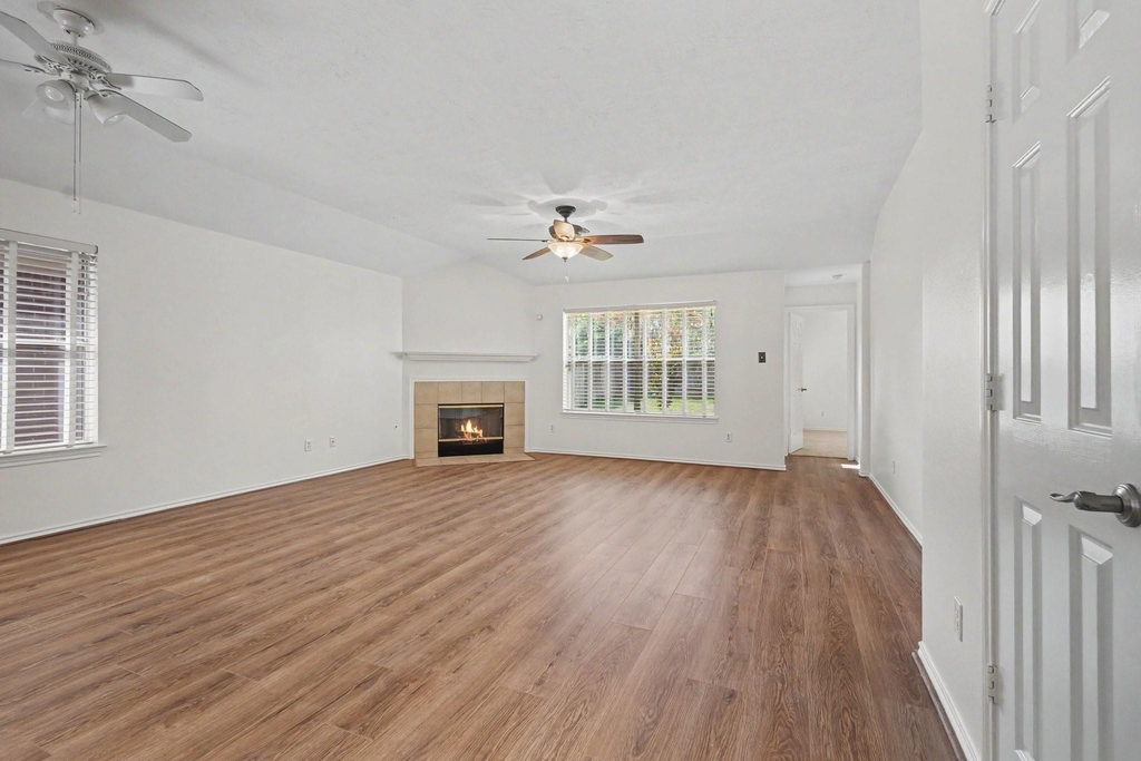 15403 Court Green Trail - Photo 2