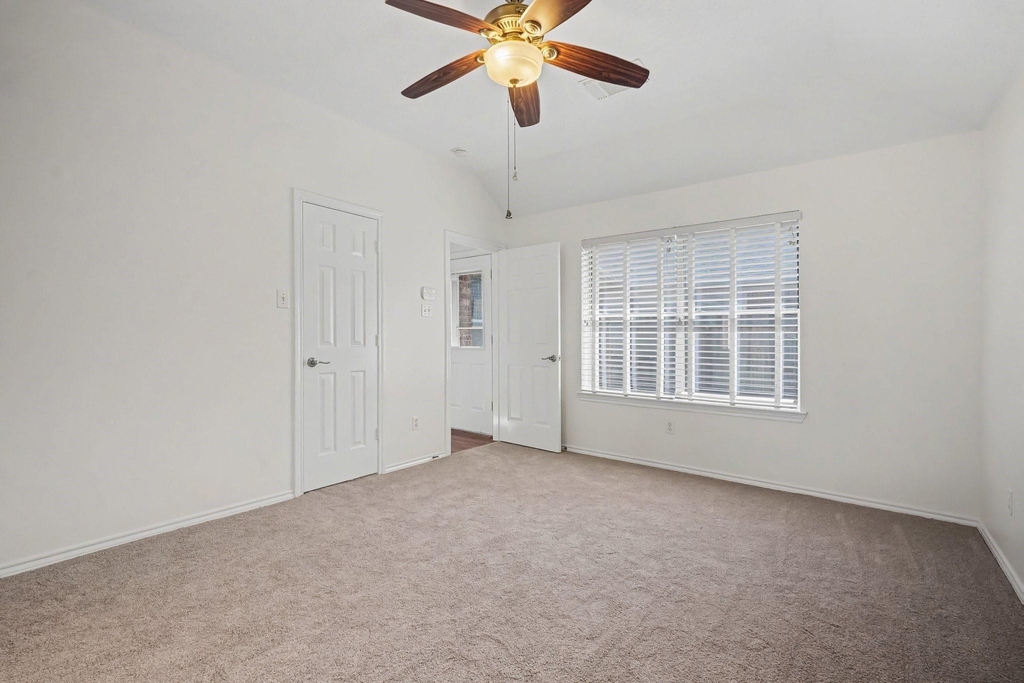 15403 Court Green Trail - Photo 7