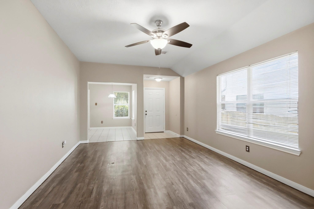 3031 Cypress Island Drive - Photo 2