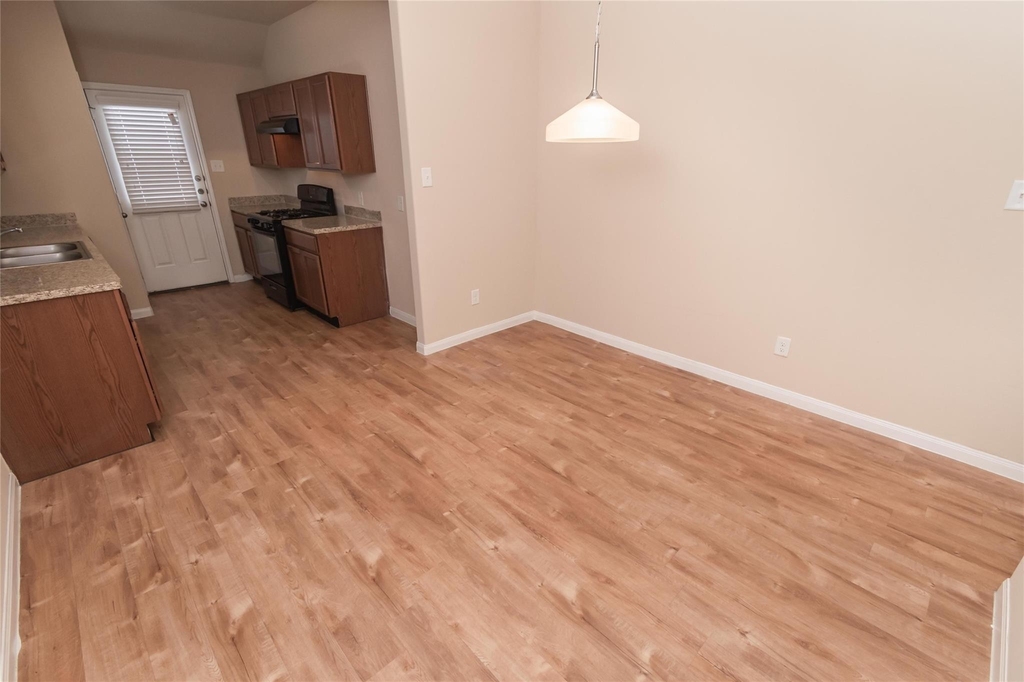2410 W Werrington Way - Photo 8