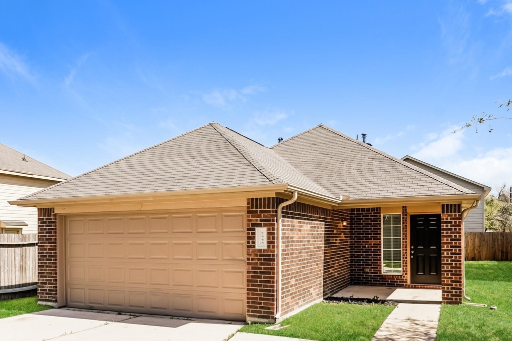 2410 W Werrington Way - Photo 0