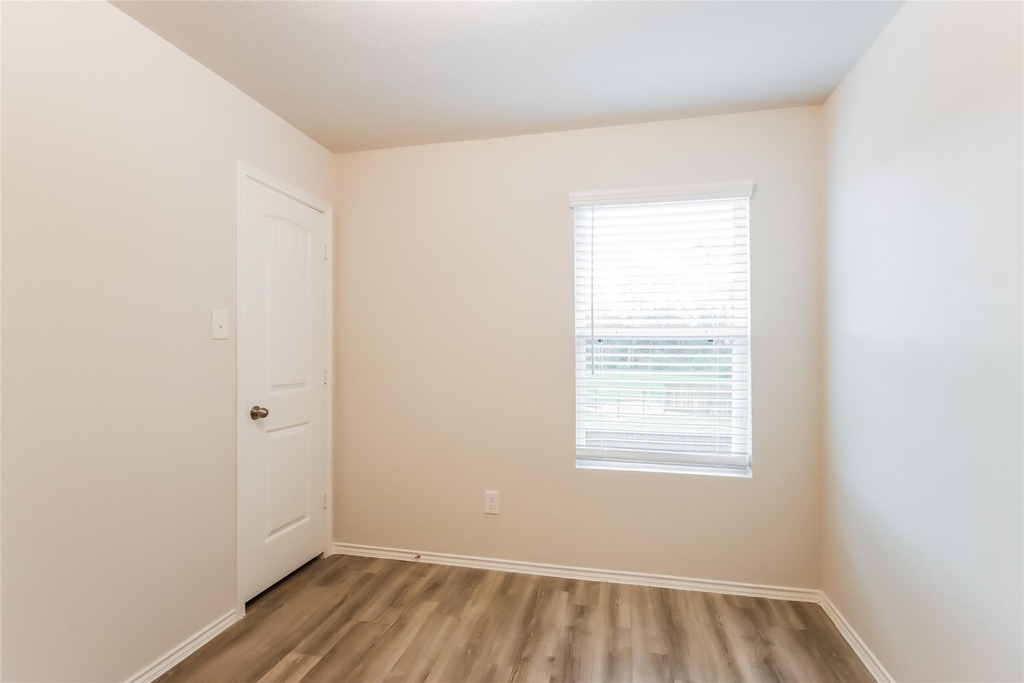 17311 Desmond Street - Photo 13