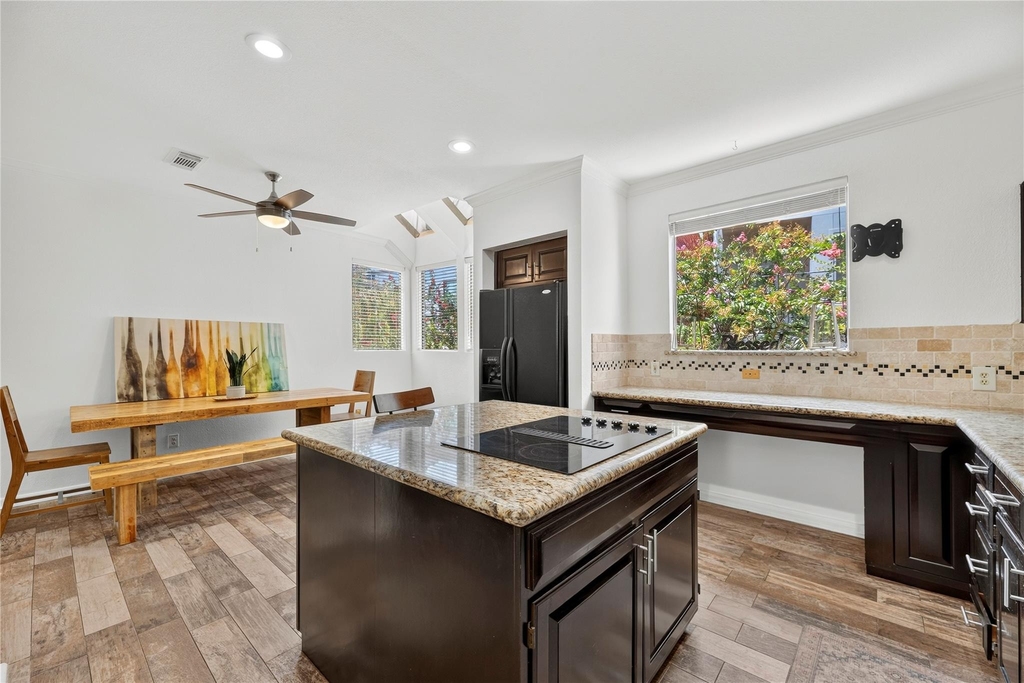 6311 Westcott Street - Photo 8