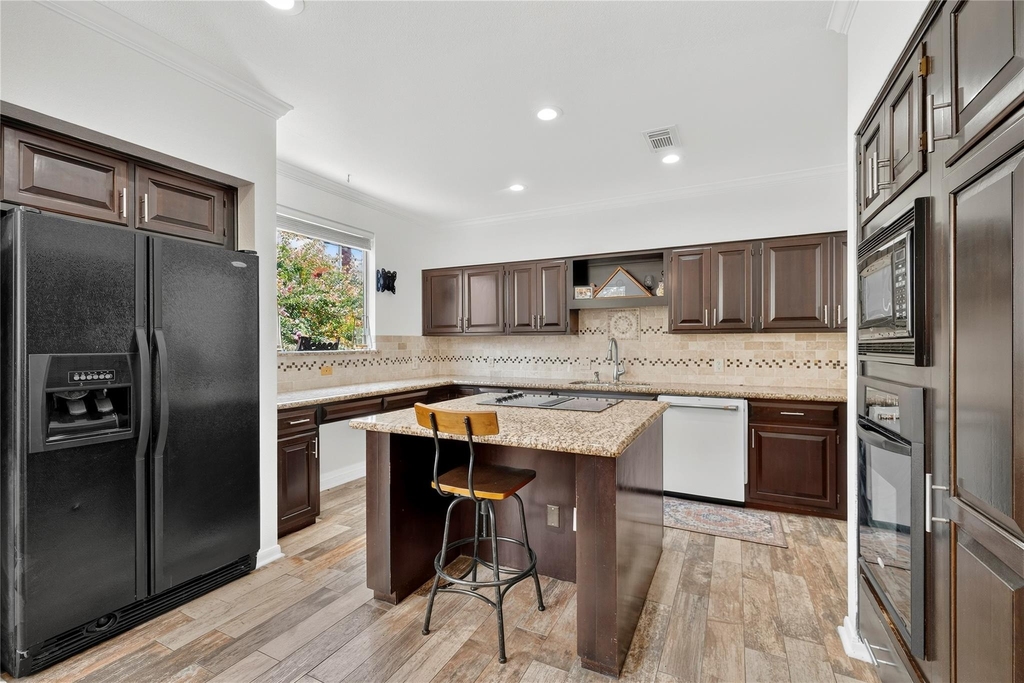 6311 Westcott Street - Photo 7
