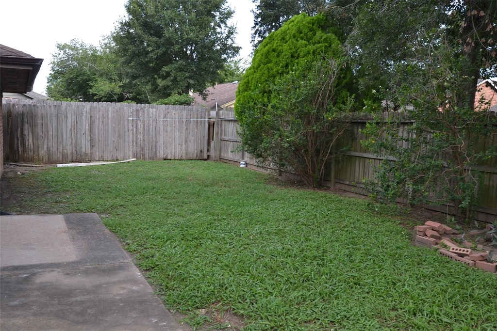 20010 Fort Custer Court - Photo 16