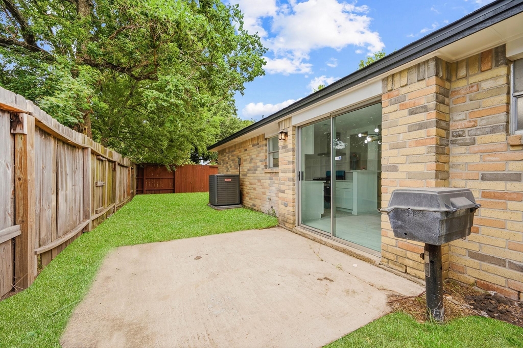 7310 Londres Drive - Photo 28