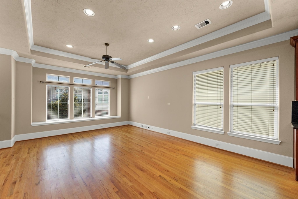 1716 Aden Drive - Photo 16