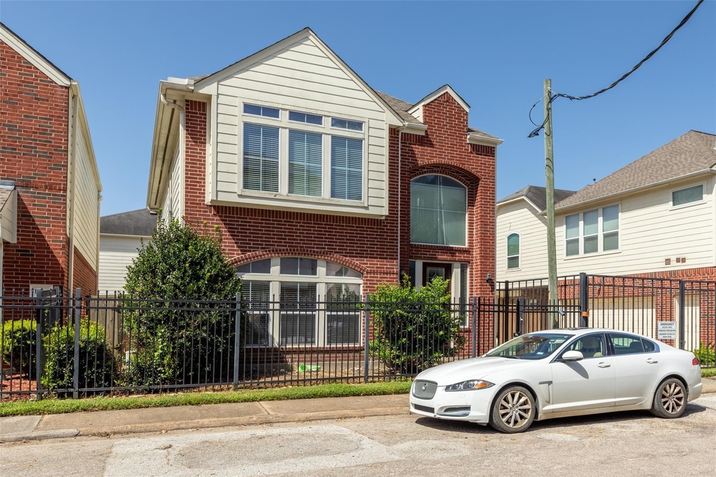 1716 Aden Drive - Photo 0