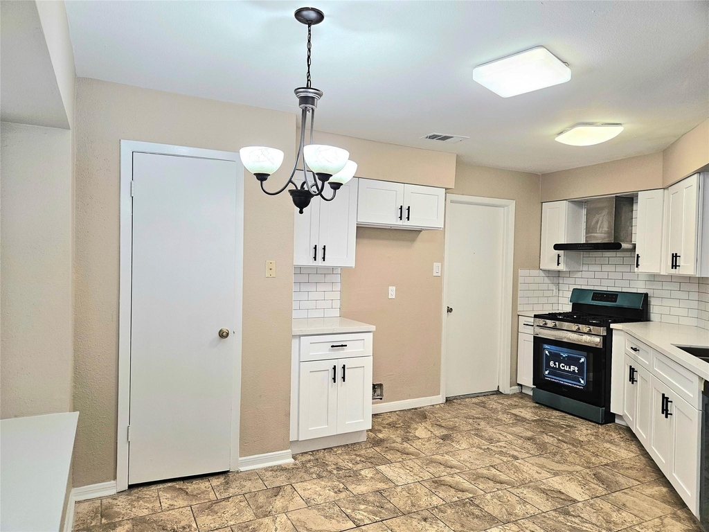 4231 Southchase Lane - Photo 8